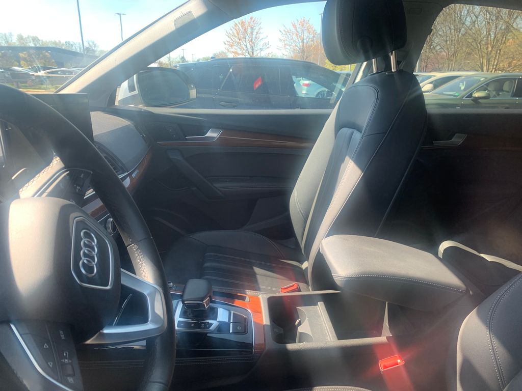 Thumbnail: 2023 Audi Q5 - 5