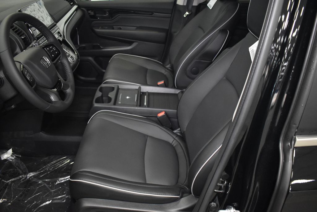 Thumbnail: 2026 Honda Odyssey - 20