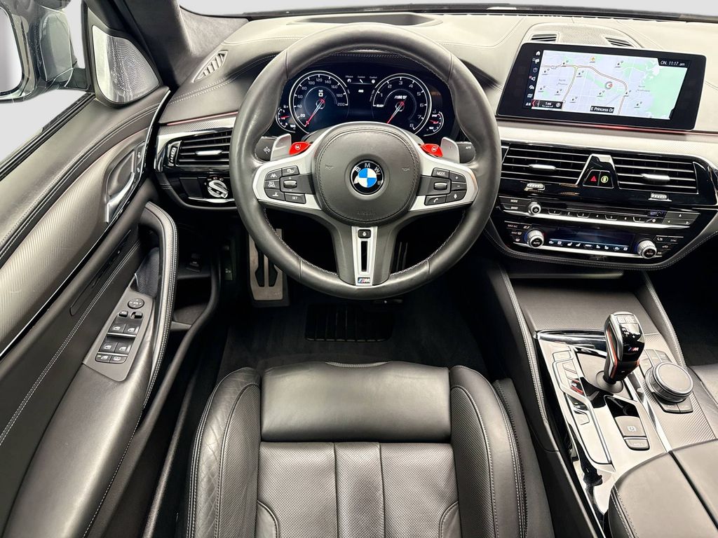 Thumbnail: 2018 BMW M5 - 10