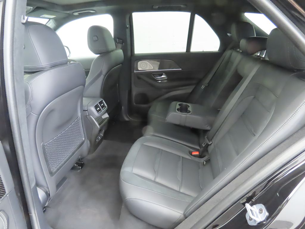 2025 Mercedes-Benz GLE 63 AMG 23