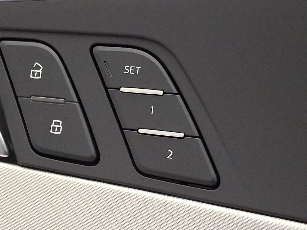Thumbnail: 2019 Audi A4 - 26