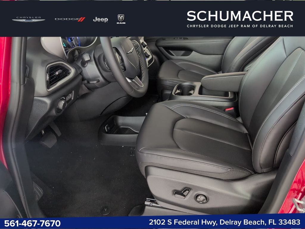 View vehicle photo 6