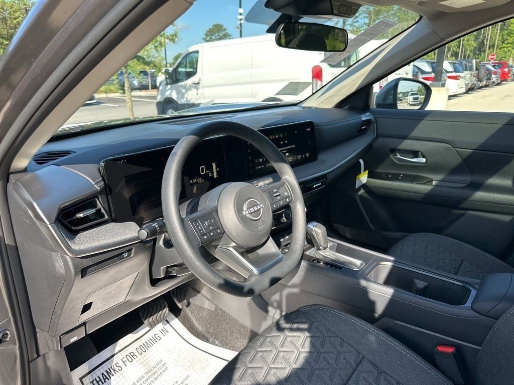 2025 Gun Metallic Nissan Kicks SV FWD SUV
