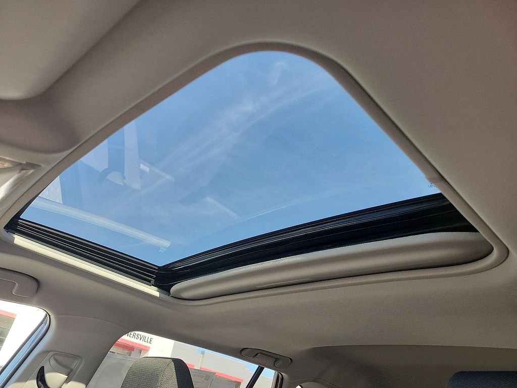 Thumbnail: 2025 Toyota RAV4 - 11