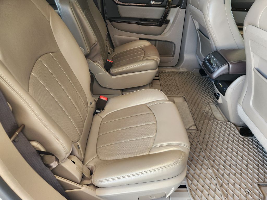 2014 GMC Acadia Denali White at Community Toyota