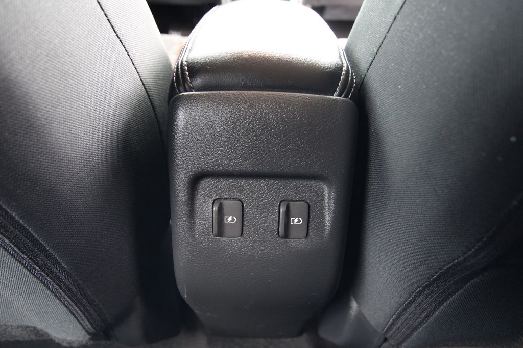 Used 2024 Nissan Kicks SUV