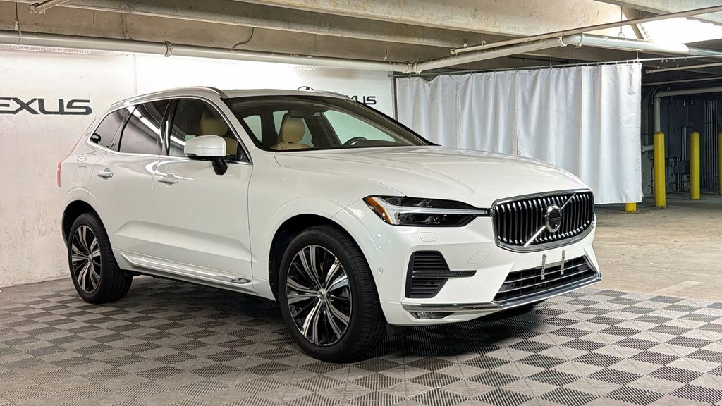 Crystal White 2022 Volvo XC60 SUV / Crossover All-Wheel Drive Automatic