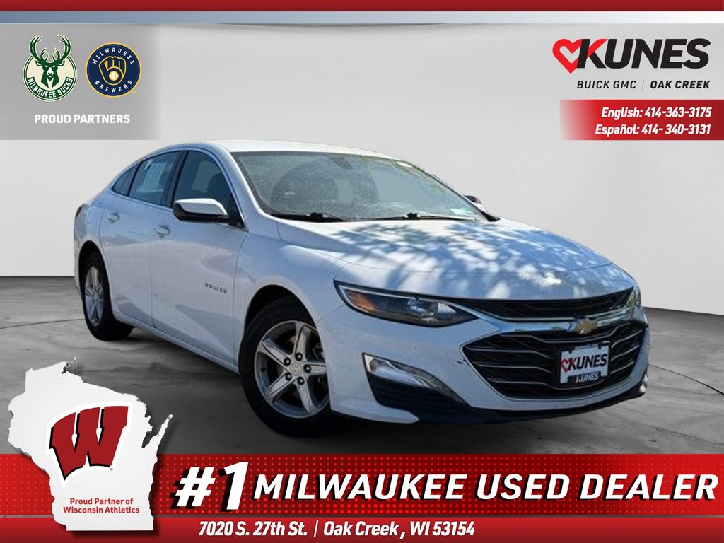 Summit White 2022 Chevrolet Malibu Sedan Front-Wheel Drive Continuously Variable Transmission