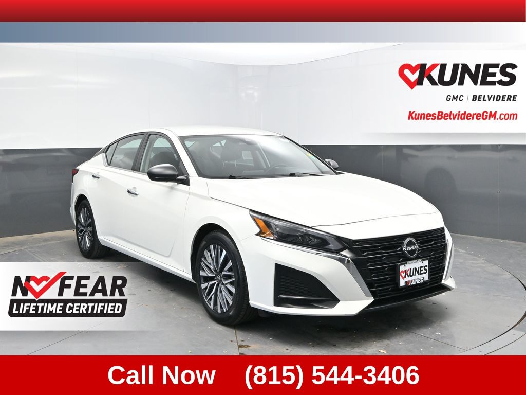 Glacier White 2025 Nissan Altima 2.5 SV FWD Sedan Front-Wheel Drive Continuously Variable Transmission