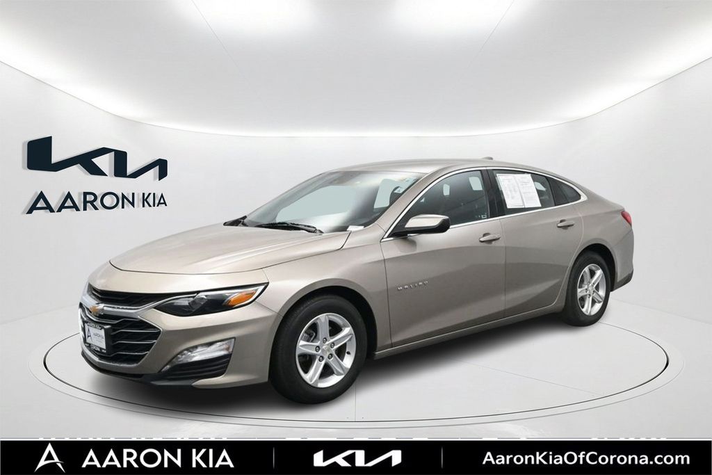 Mineral Gray Metallic 2023 Chevrolet Malibu Sedan Front-Wheel Drive Continuously Variable Transmission