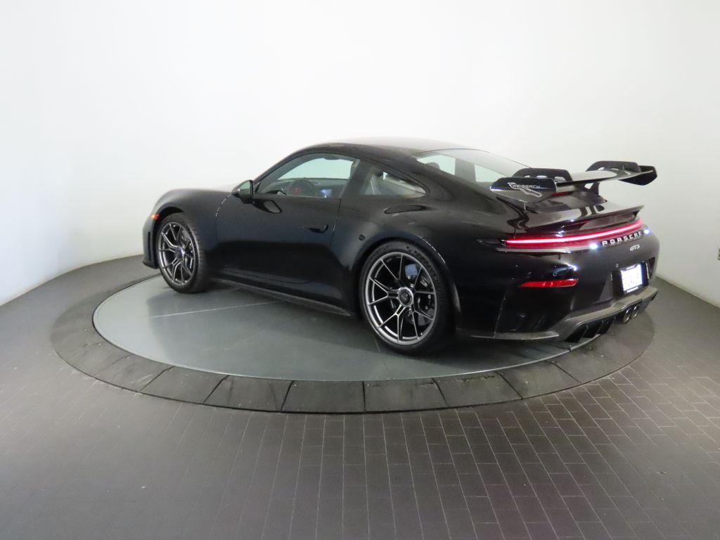 Thumbnail: 2026 Porsche 911 - 3