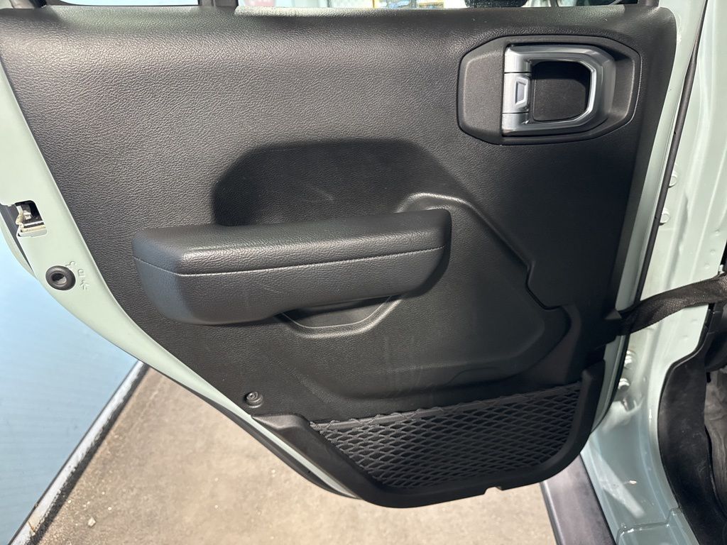 Thumbnail: 2024 Jeep Wrangler - 27