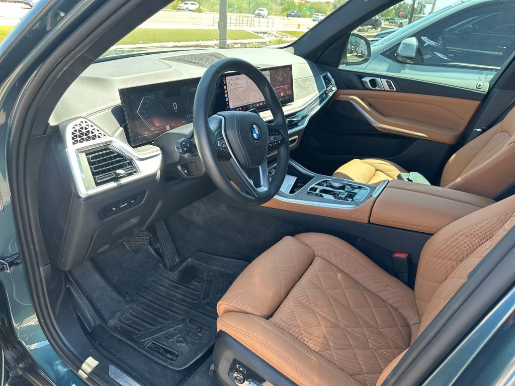 Thumbnail: 2025 BMW X5 - 8