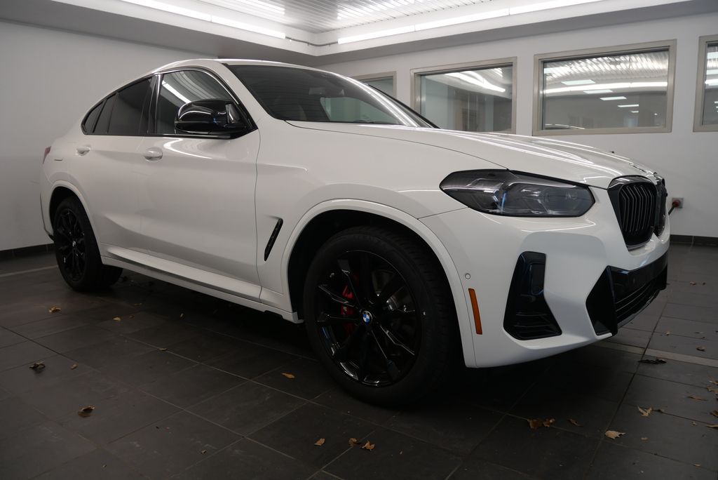 2025 BMW X4 M40i 8