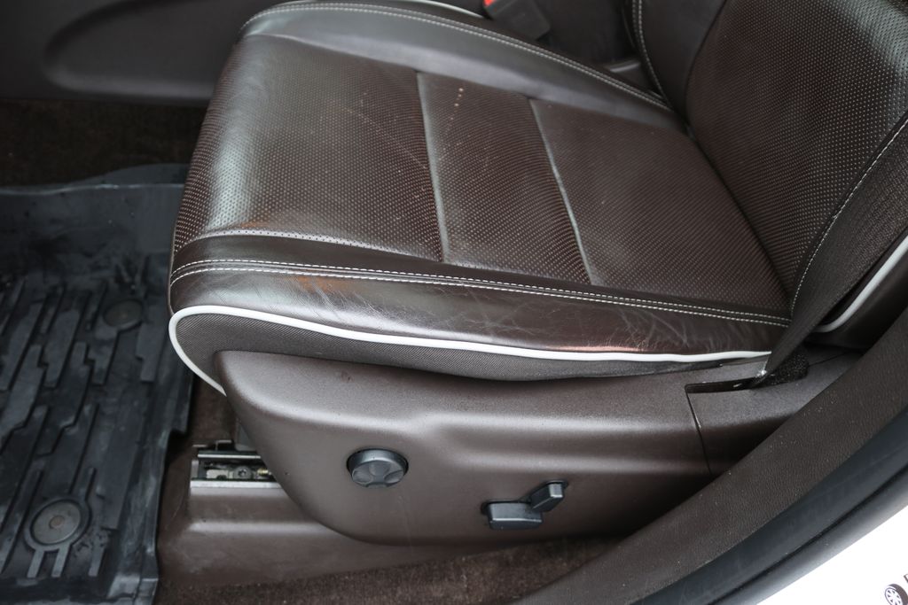 Used Car 2019 Jeep Grand Cherokee  Overland For Sale Under $25,000 In Austin, Texas