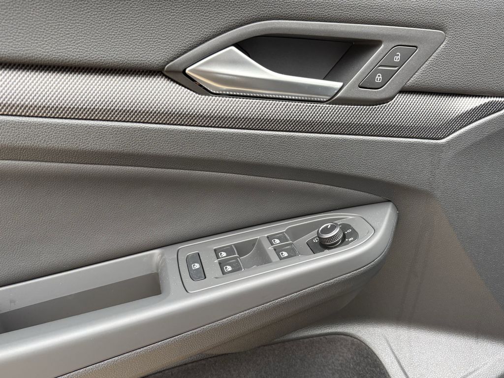 New 2026 Mythos Black Volkswagen 2.0T image 11