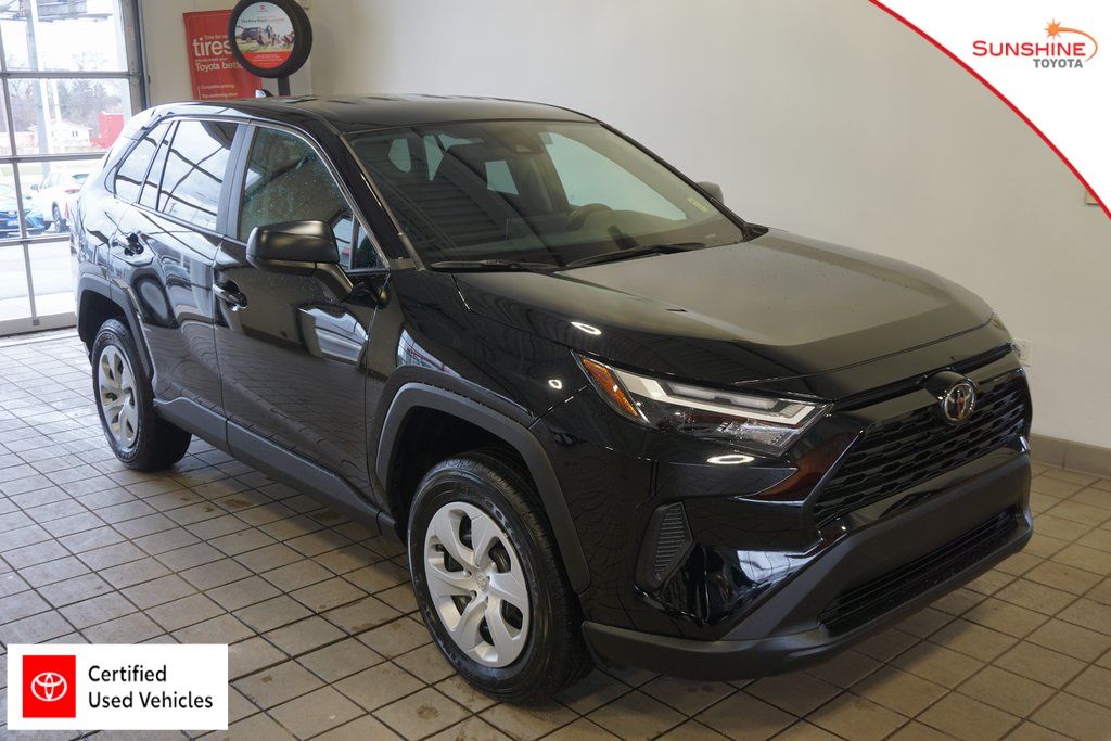 2025 Toyota RAV4 LE AWD
