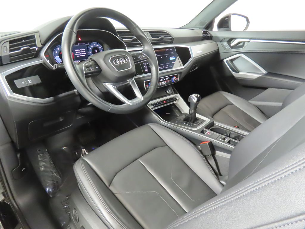 Thumbnail: 2023 Audi Q3 - 29