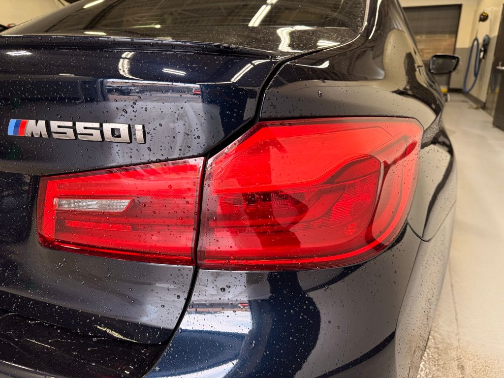 Thumbnail: 2020 BMW 5 Series - 5