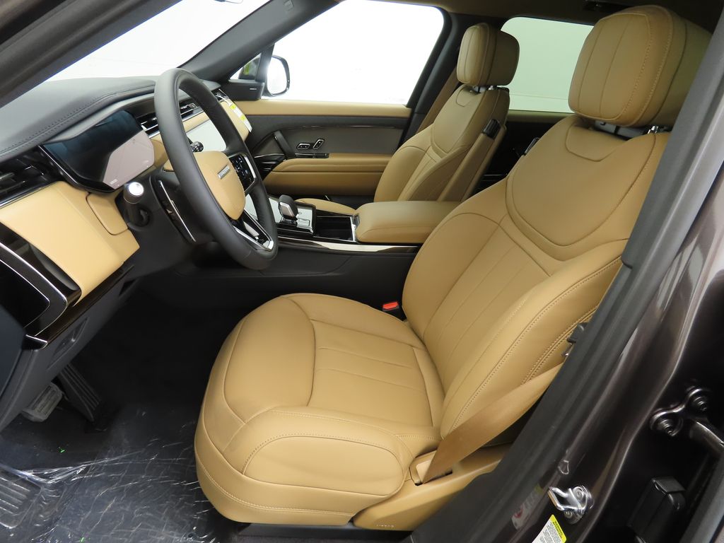 Thumbnail: 2025 Land Rover Range Rover Sport - 19