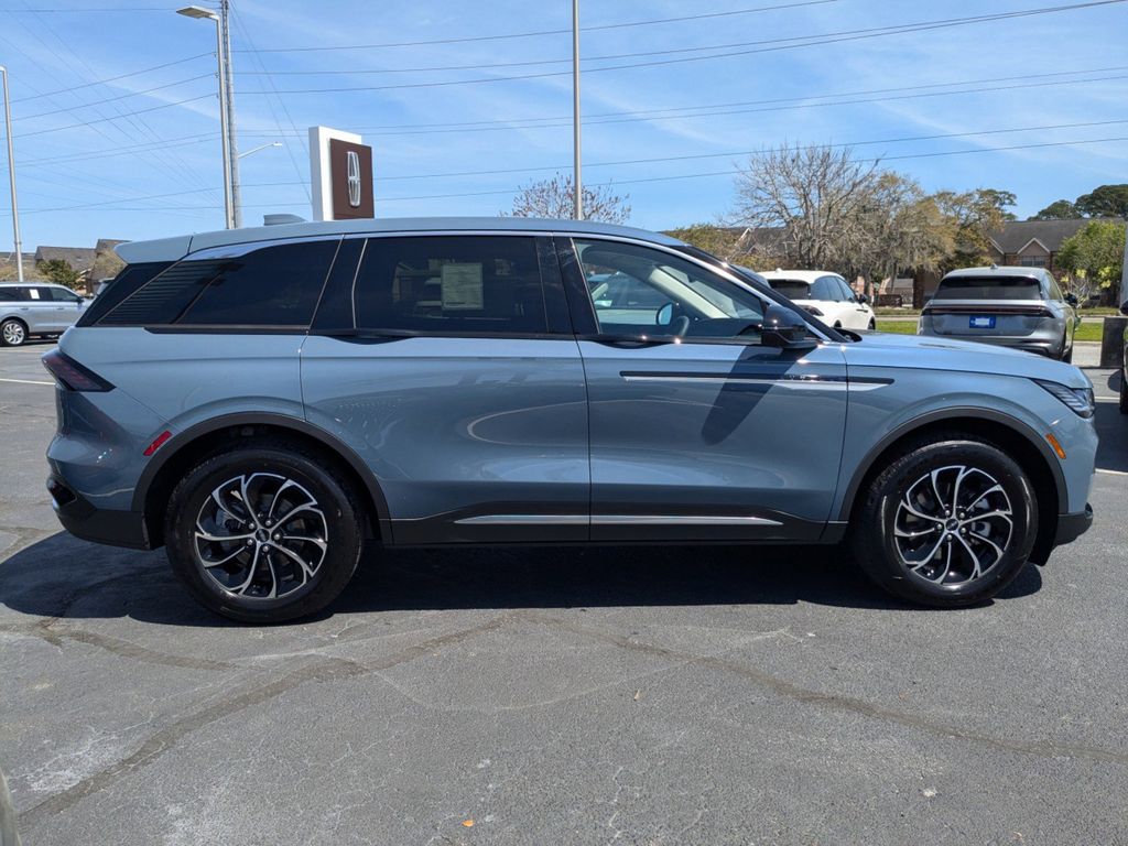 2025 Lincoln Nautilus Hybrid Premiere