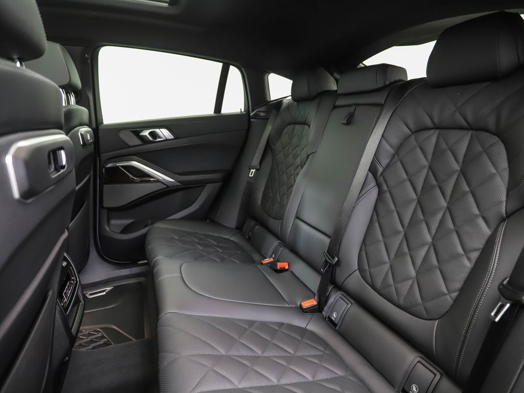 Thumbnail: 2026 BMW X6 - 23