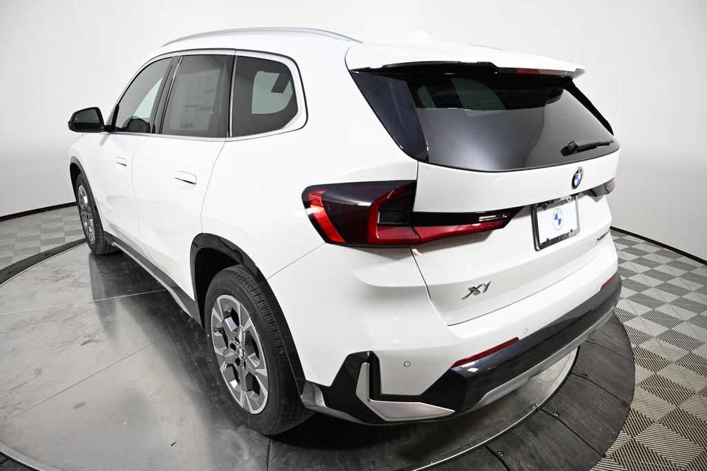 Thumbnail: 2026 BMW X1 - 3