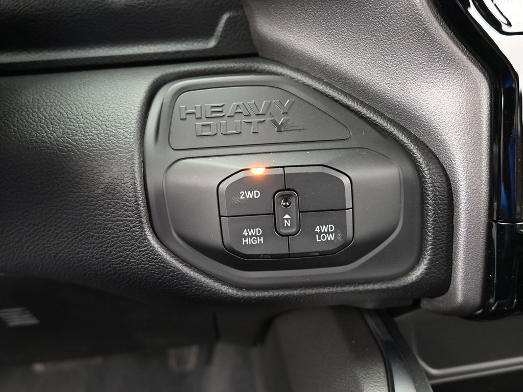 New 2026 Diamond Black Crystal Pearlcoat Ram Laramie image 21