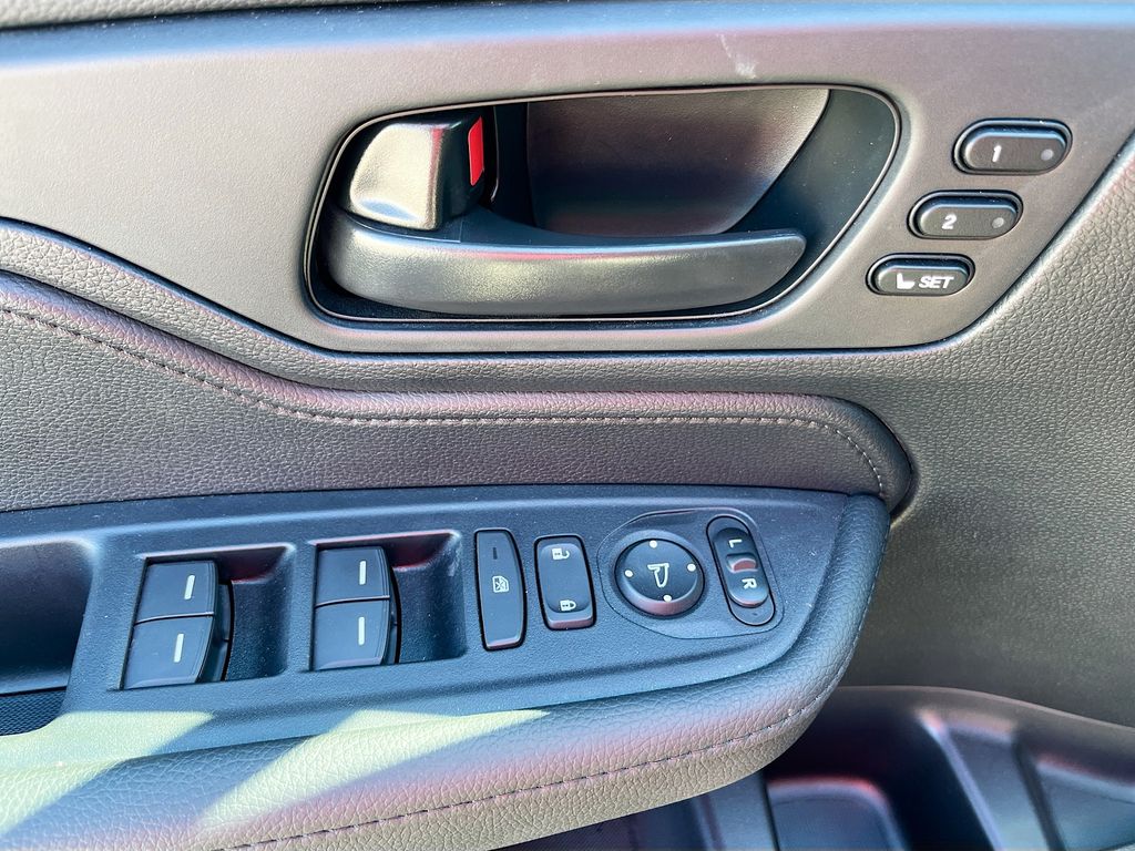 2025 Honda Odyssey EX-L Gray at AutoSavvy Houston Southwest
