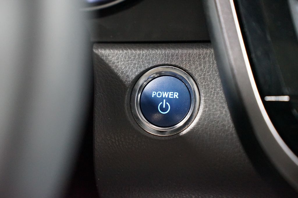 Thumbnail: 2023 Toyota Camry - 23