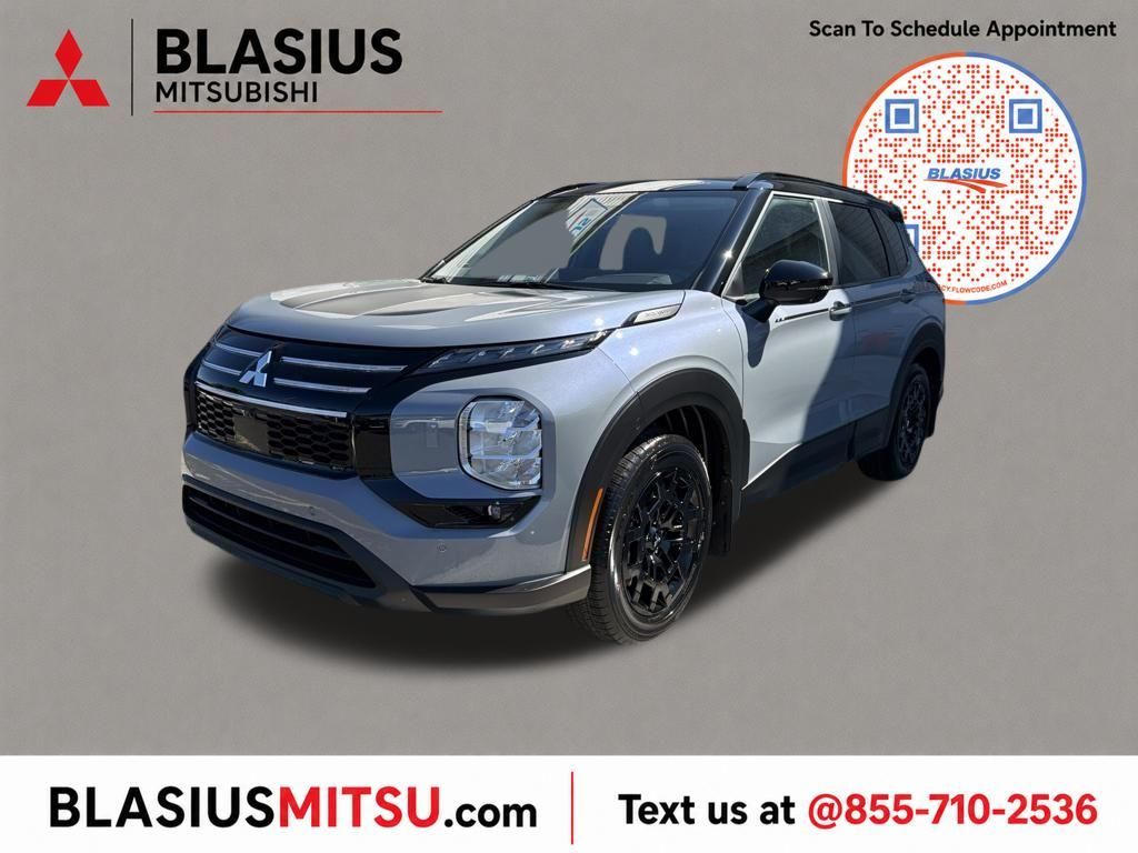 Moonstone Gray/Black Roof 2026 Mitsubishi Outlander SUV / Crossover All-Wheel Drive Continuously Variable Transmission