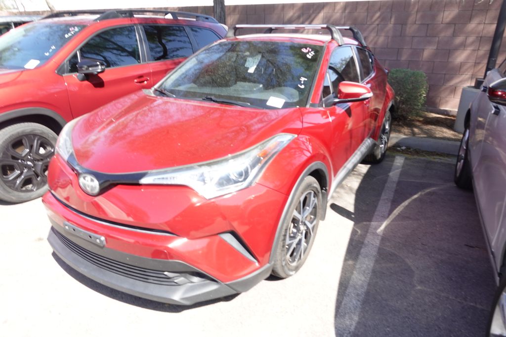 2018 Toyota C-HR XLE's photo