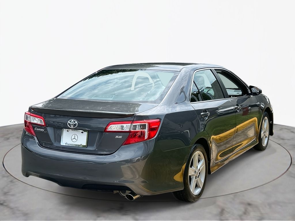 Thumbnail: 2012 Toyota Camry - 4