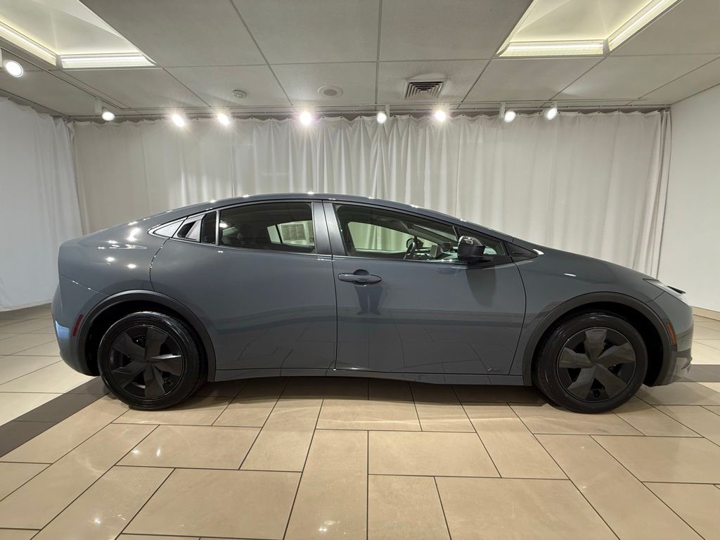 Thumbnail: 2025 Toyota Prius - 9
