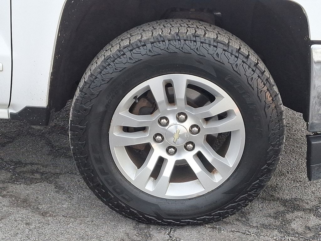 Thumbnail: 2017 Chevrolet Silverado 1500 - 8