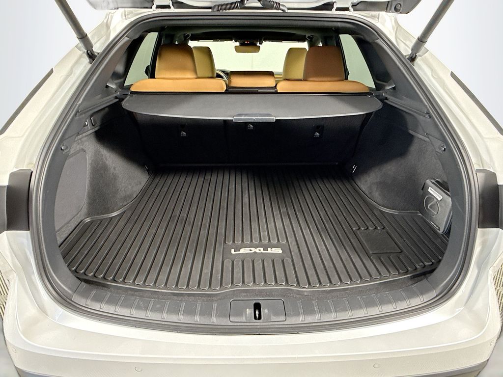 Thumbnail: 2024 Lexus RX - 27