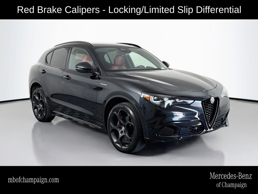 Vulcano Black Metallic 2025 Alfa Romeo Stelvio 8-Speed Automatic