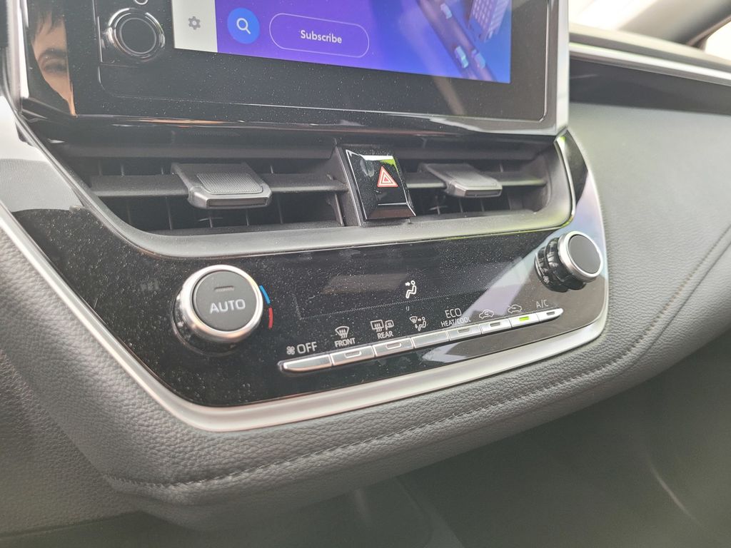 Used 2024  Toyota SE image 19