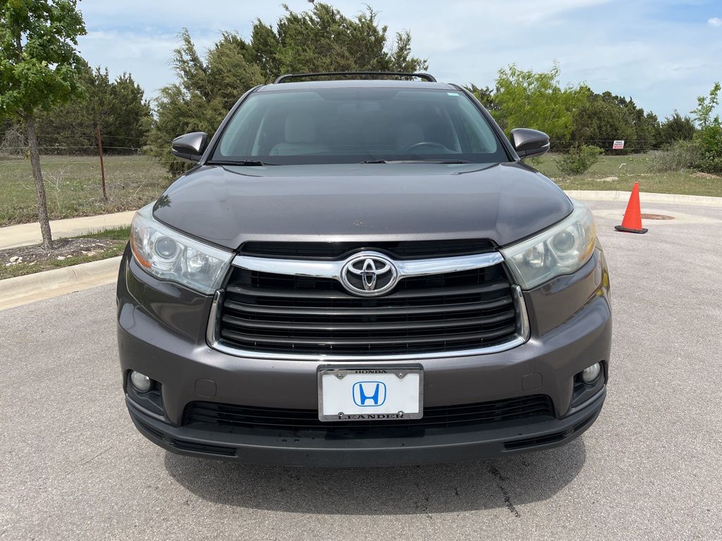2015 Toyota Highlander  2