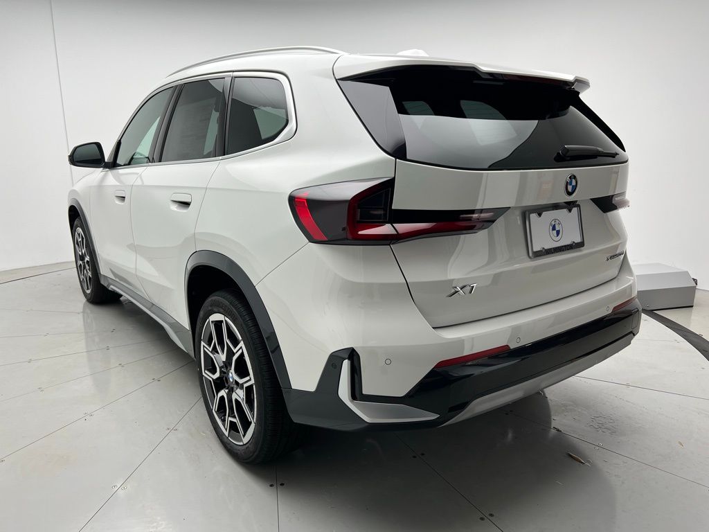 2025 BMW X1 xDrive28i 4