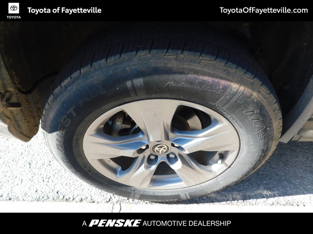 Thumbnail: 2022 Toyota RAV4 - 7