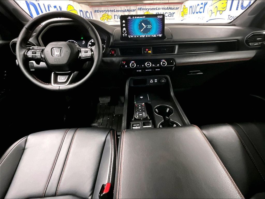 2025 Honda Pilot — photo 22