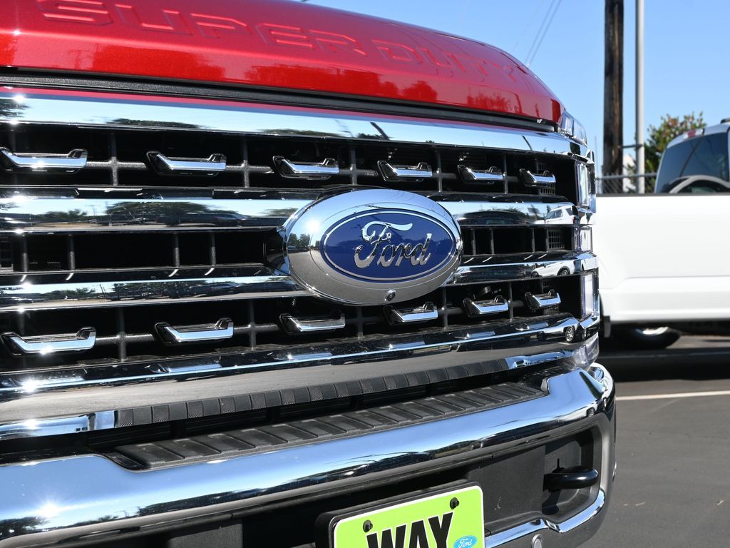 2025 Ford F-350 Super Duty Lariat