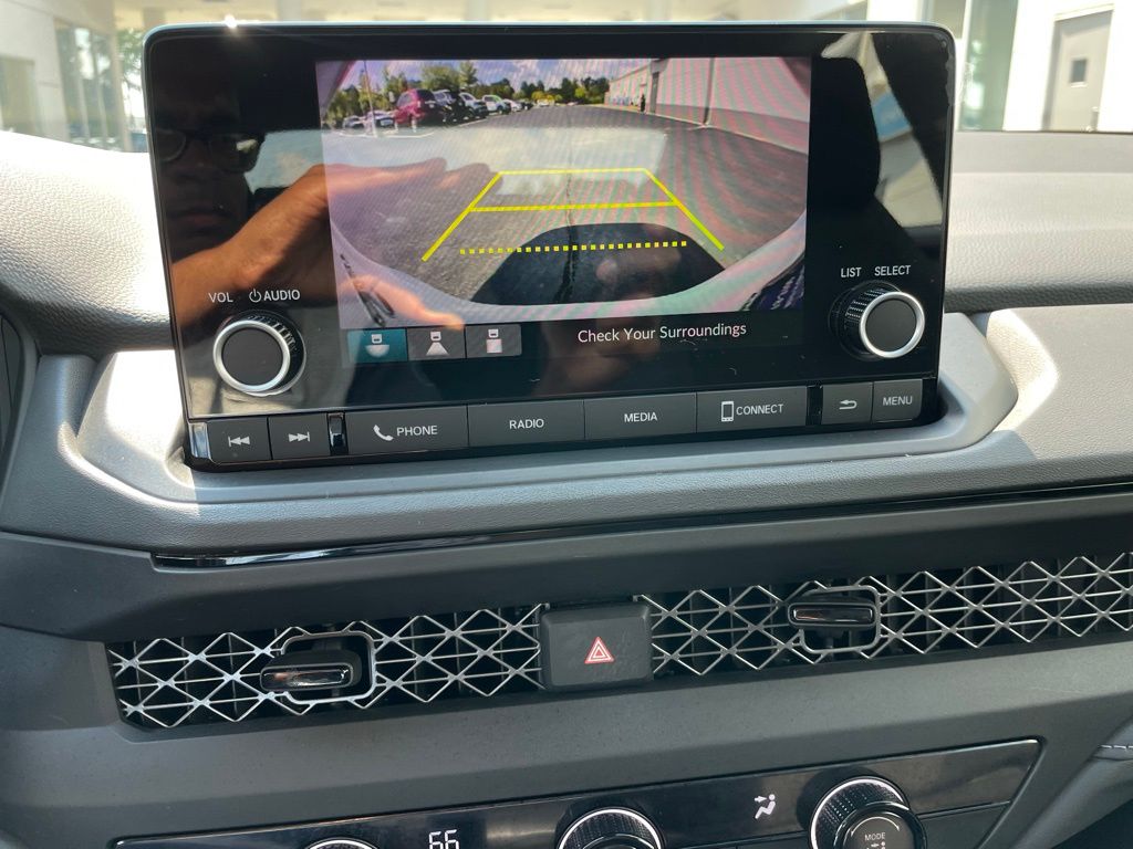 Thumbnail: 2023 Honda Accord - 17