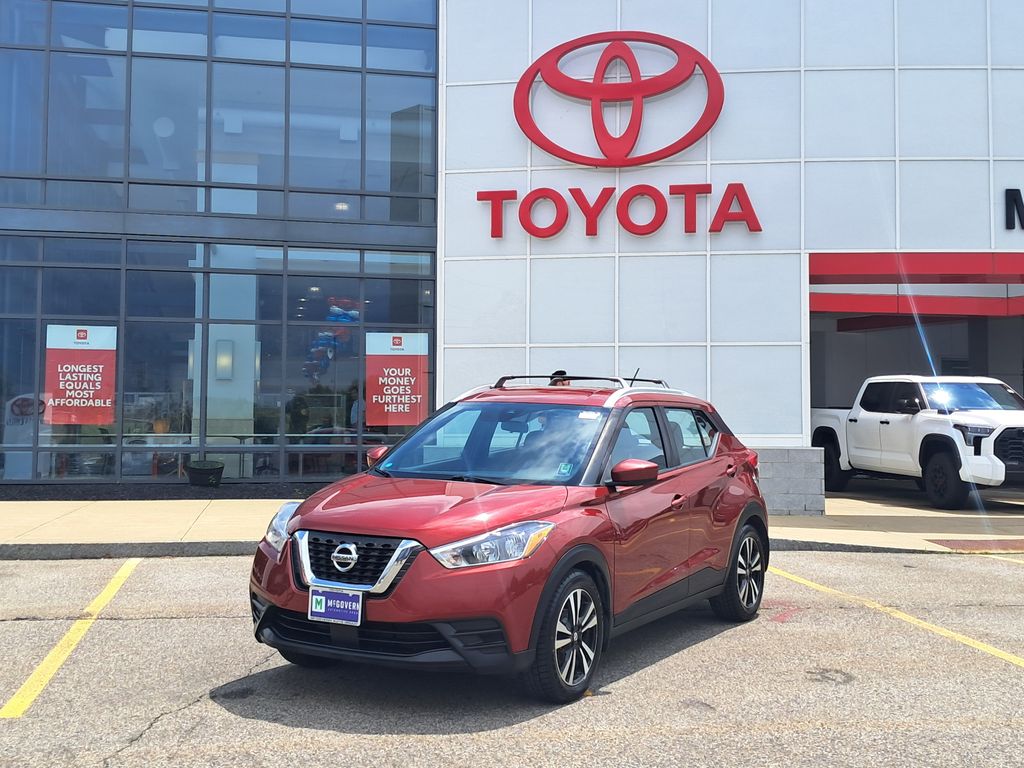 Cayenne Red Metallic 2020 Nissan Kicks SUV / Crossover Front-Wheel Drive Continuously Variable Transmission