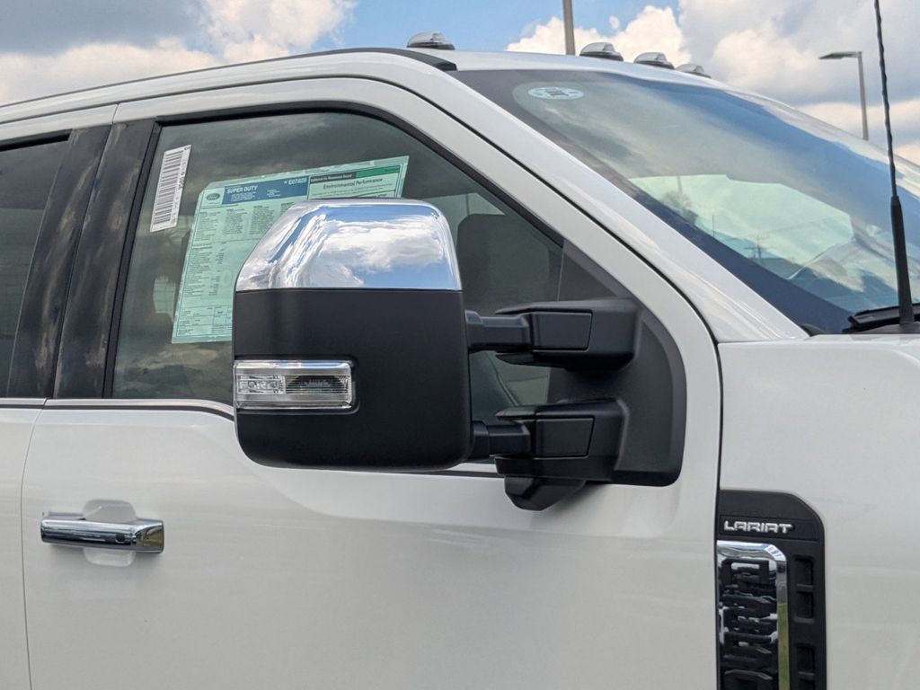 2025 Ford F-250 Super Duty Lariat