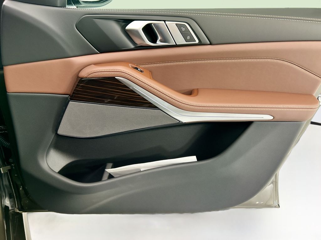 Thumbnail: 2026 BMW X5 - 24