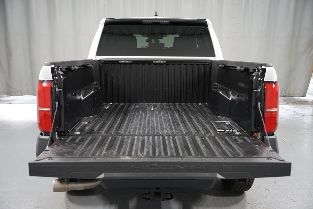 Thumbnail: 2024 Toyota Tacoma - 32