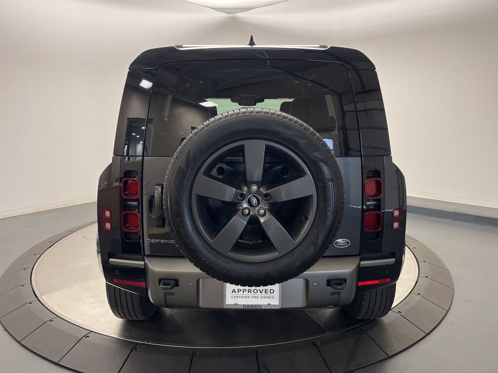 Thumbnail: 2023 Land Rover Defender - 4