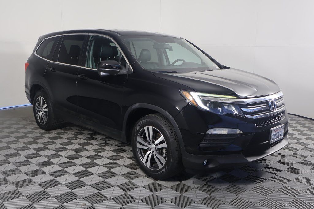 Thumbnail: 2016 Honda Pilot - 2
